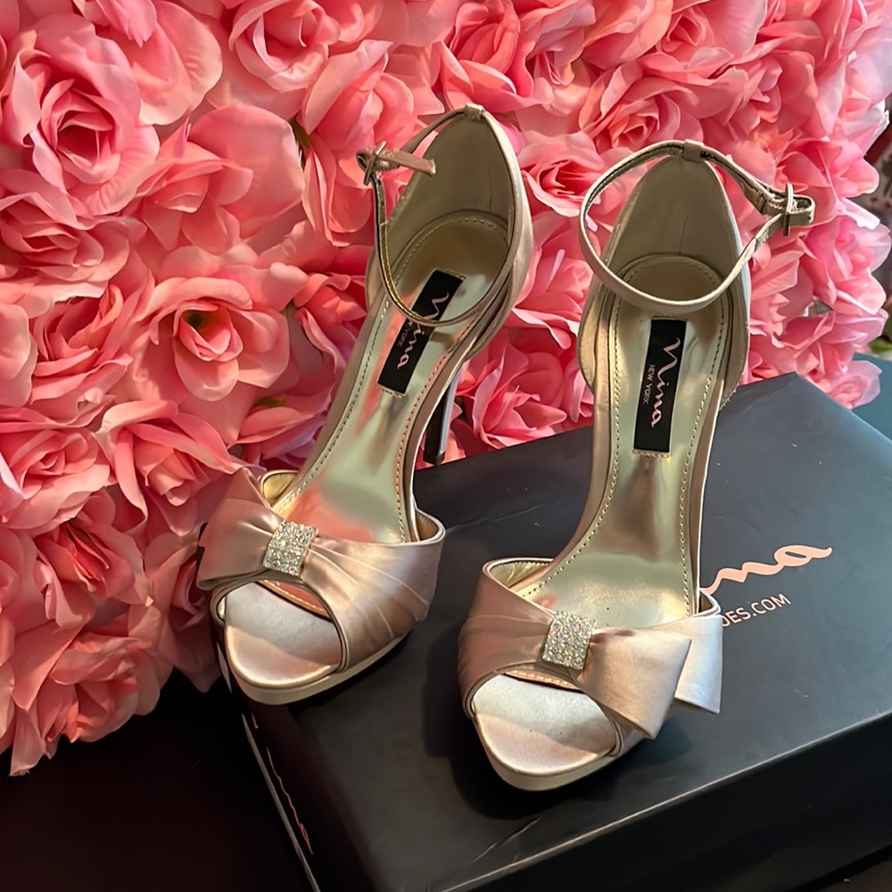 Nina Earleen Champagne crystal heels with strap